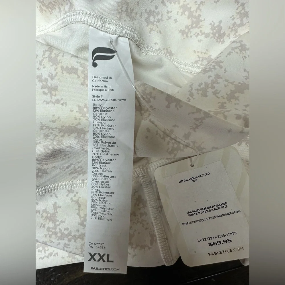 NWT Fabletics Women's Define High-Waisted Legging in Soft White Camo Sz XXL